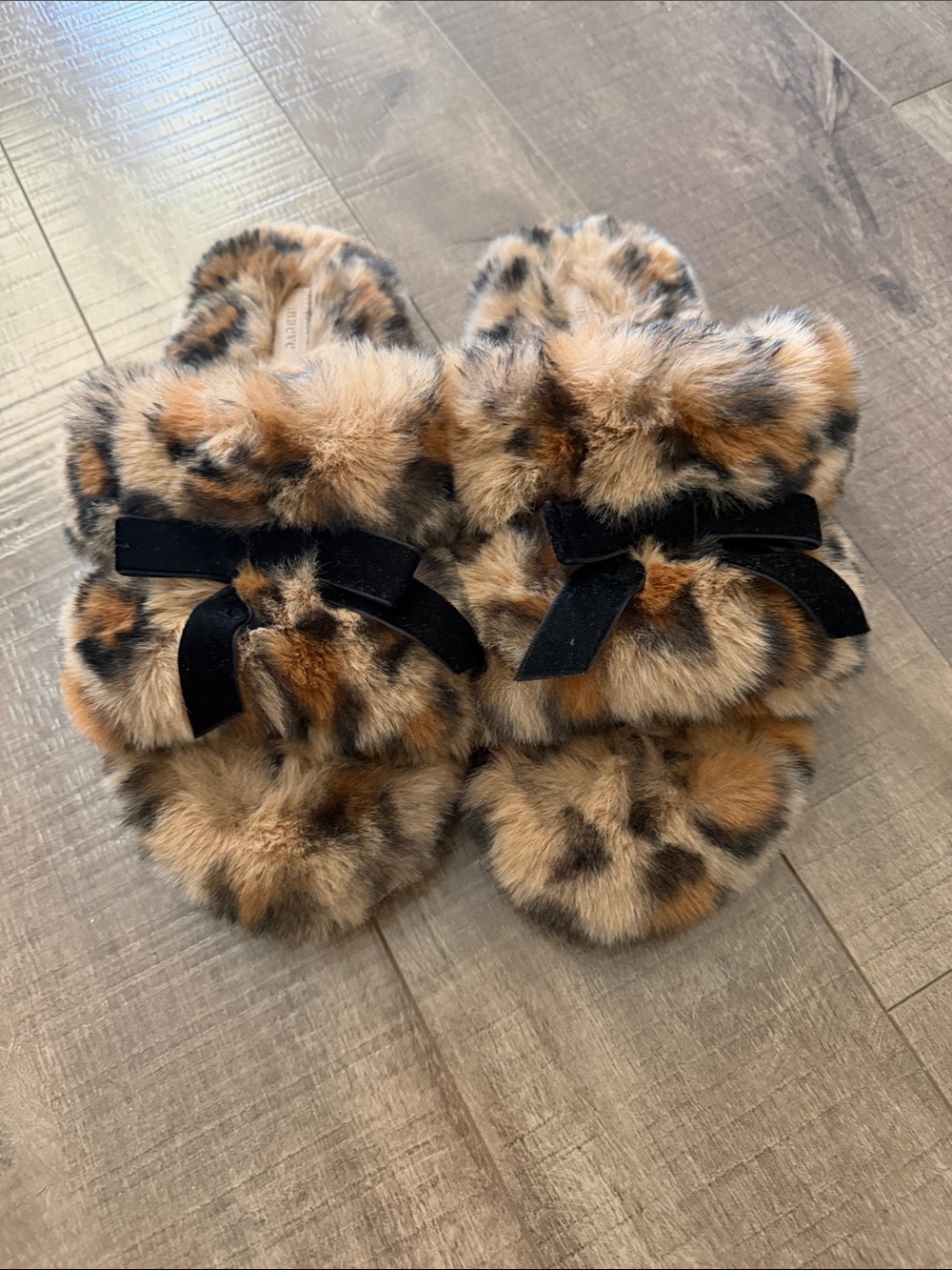 Anthropologie Maeve Faux Fur Leopard Print Slippers with Black Velvet Bow